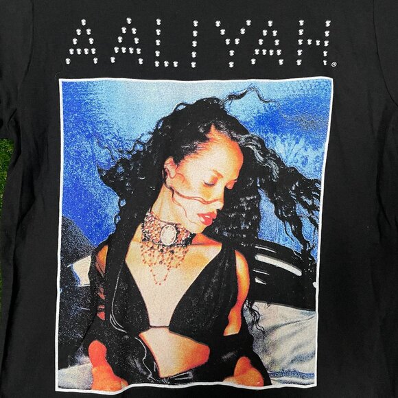 Aaliyah T-shirt size Small - Picture 3 of 4